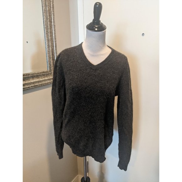 Clubroom Cashmere Sweater Vneck Size M 